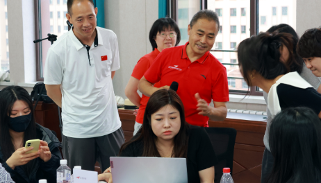 AI培训进校园 让科技点亮未来